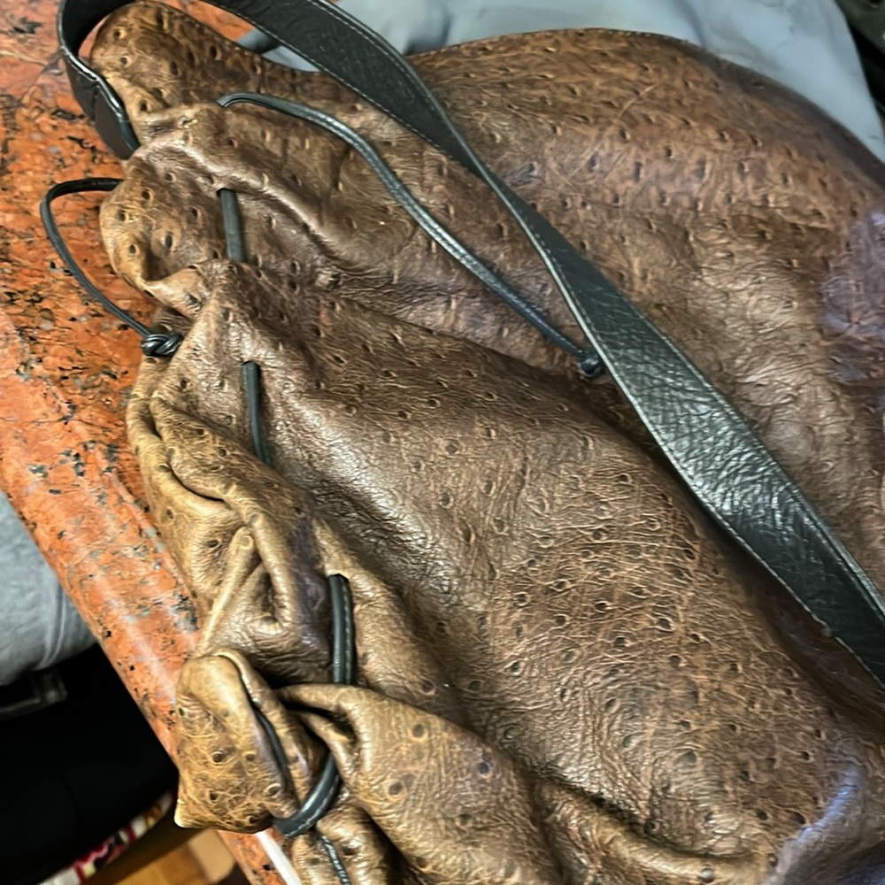Carlos Falchi Crossbody Genuine Leather and Leather Lined - Picture 15 of 15